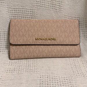 BNWT Michael Kors wallet